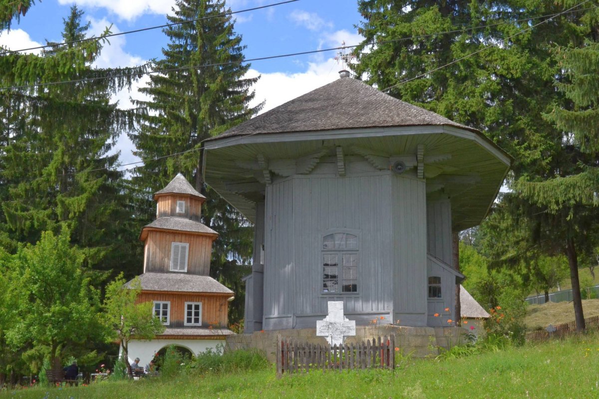 Valea Neagră, patria isihasmului vrâncean 55842