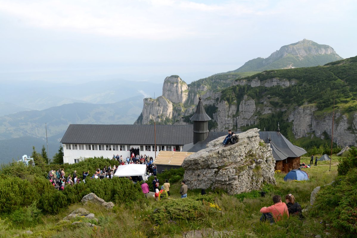 Pelerinaj la sărbătorile sfinţilor nemţeni 55526