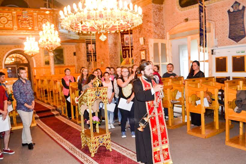 Întâlnire a tinerilor din Episcopia Caransebeșului 55378