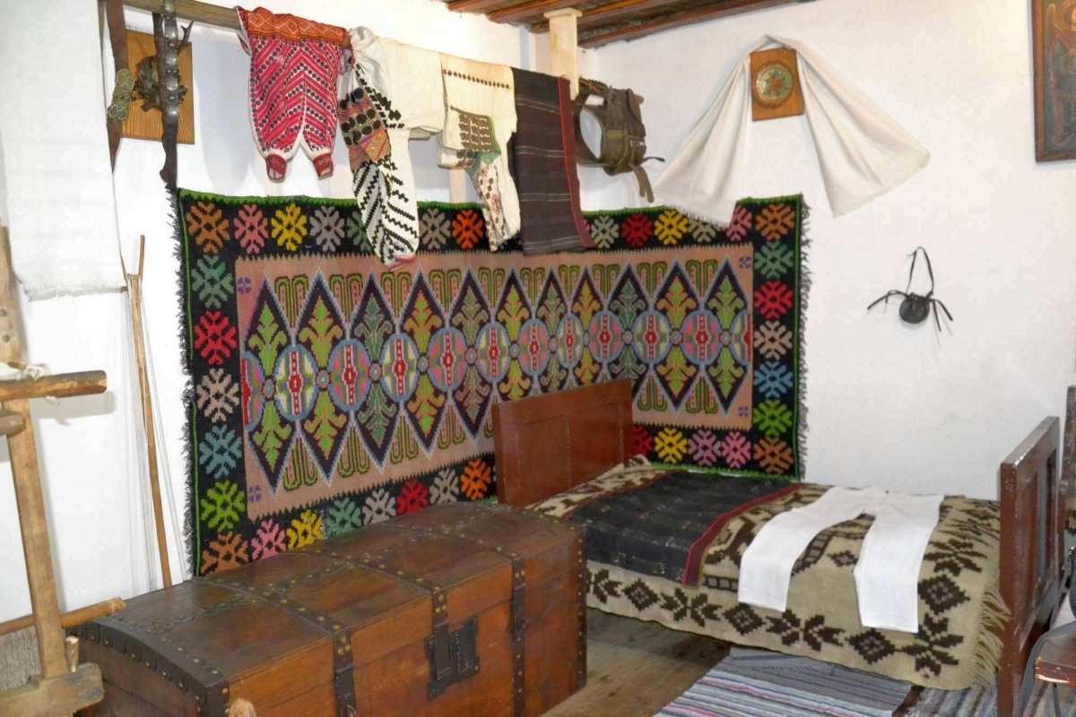 Istoria cioplită în lemn a Câmpulungului 55340