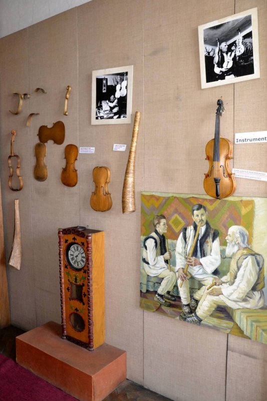 Istoria cioplită în lemn a Câmpulungului 55347