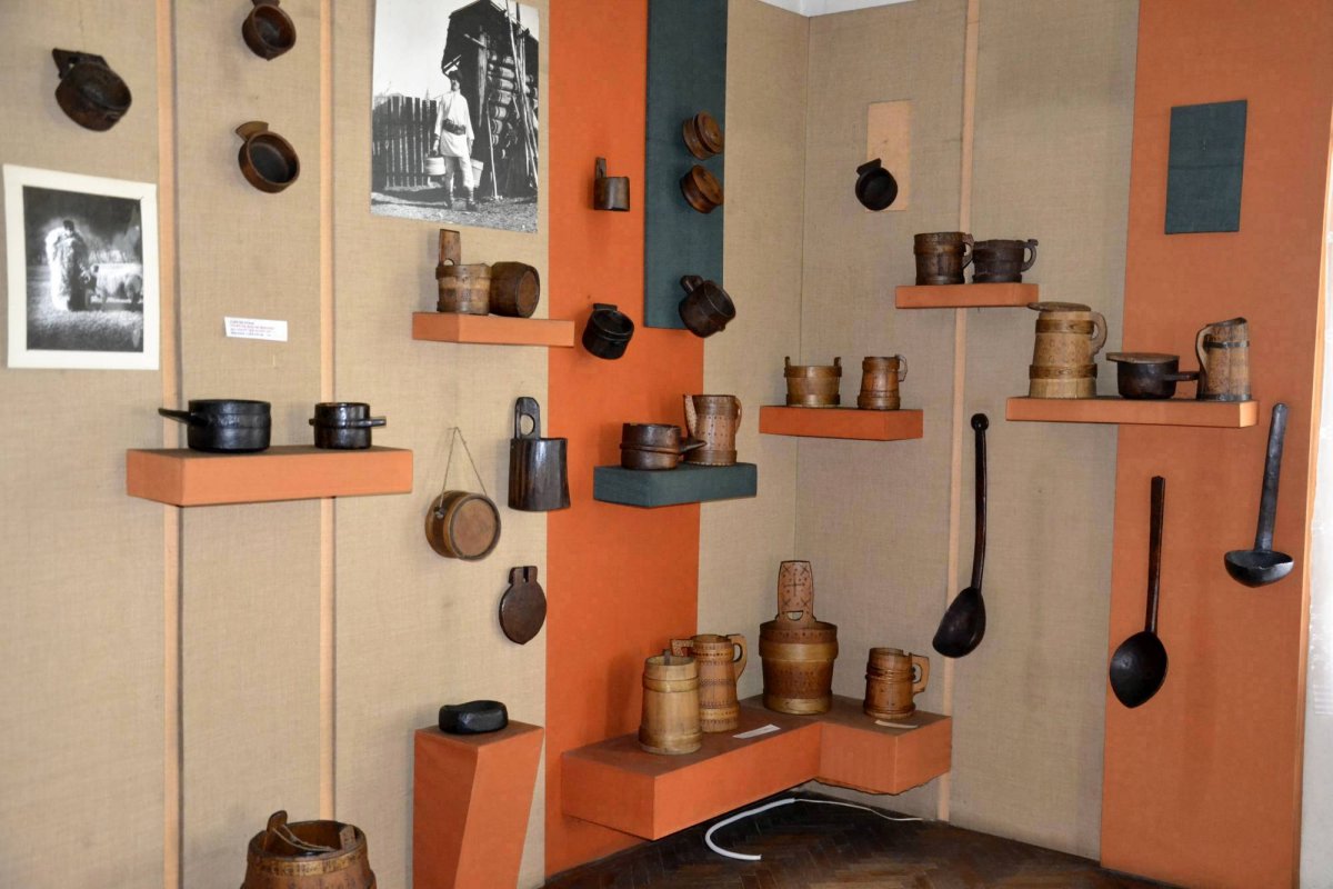 Istoria cioplită în lemn a Câmpulungului 55350