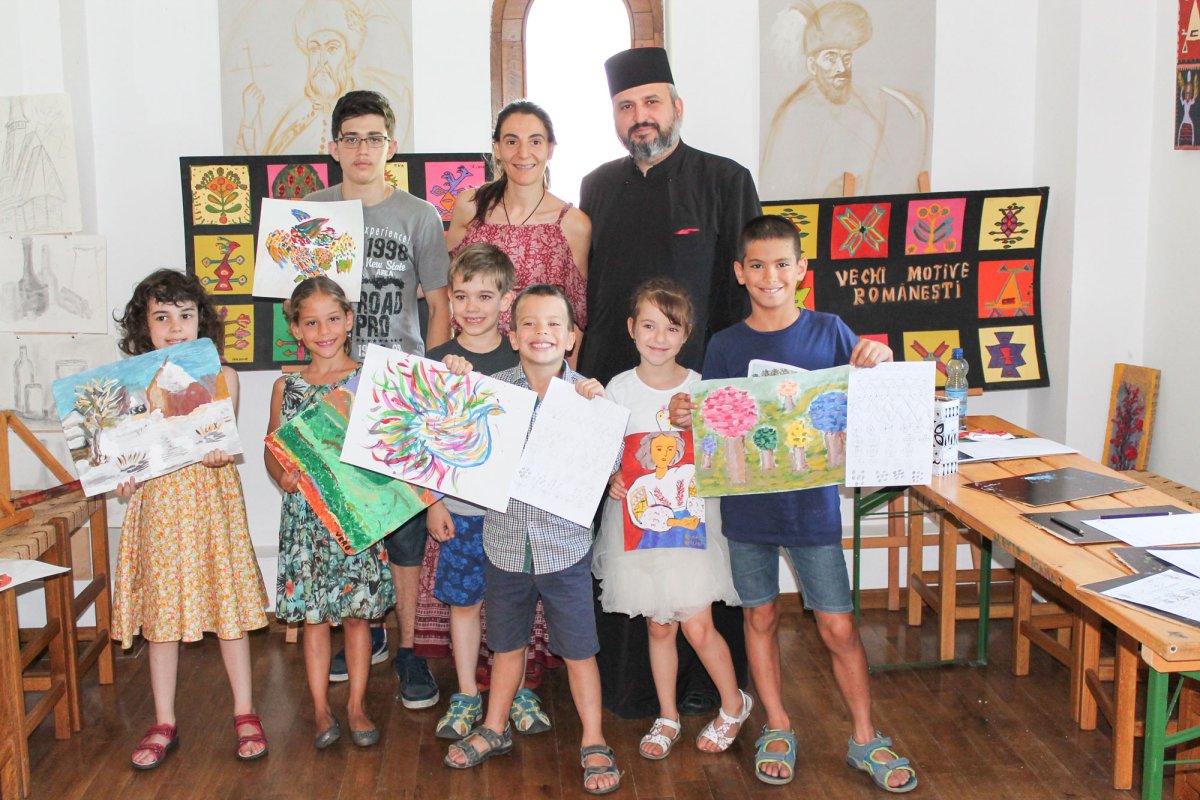 „Copiii şi tinerii sunt prioritatea noastră” 55308