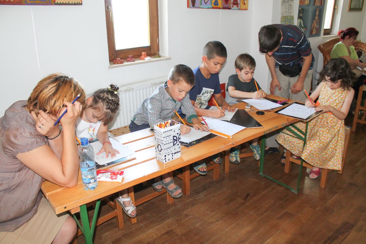 „Copiii şi tinerii sunt prioritatea noastră” 55311