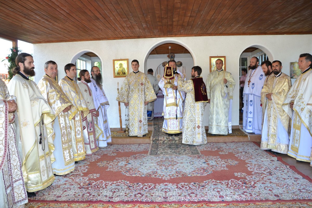 Praznicul Schimbării la Față în Mitropolia Banatului 55297