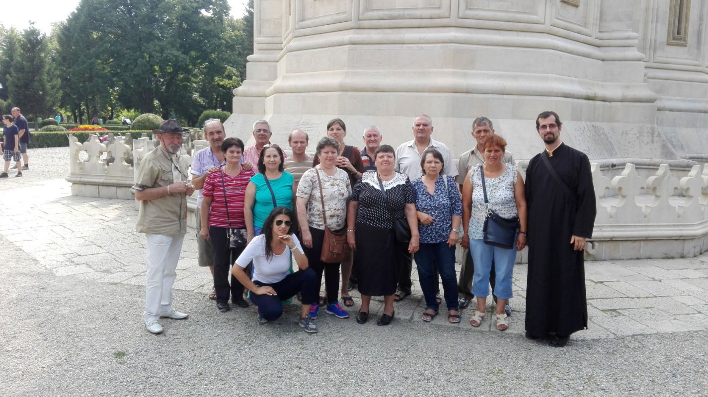 Pelerinaj al credincioșilor surzi pe plaiurile argeșene 55265