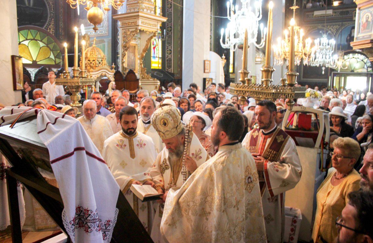 Pelerinaj cu icoana Maicii Domnului la Galați 55257