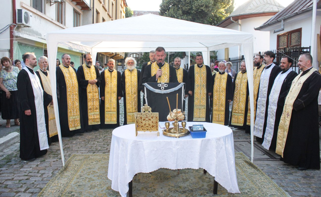 Pelerinaj cu icoana Maicii Domnului la Galați 55261