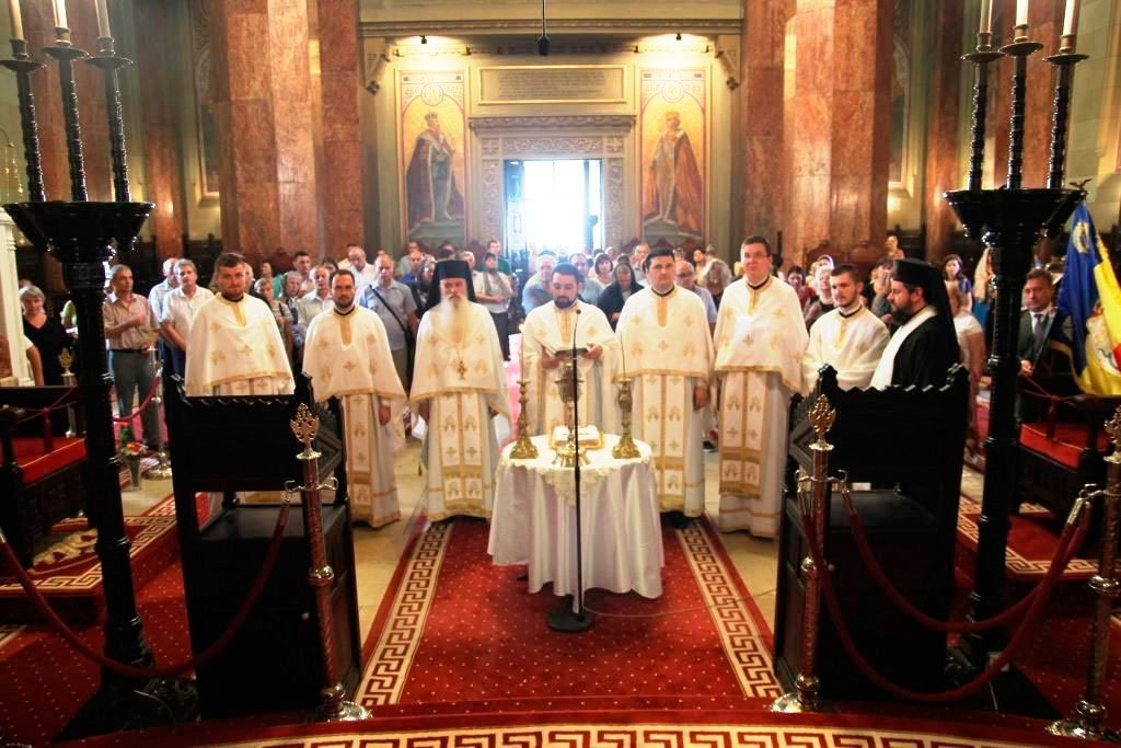 Slujba Parastasului pentru Regina Ana, la Catedrala Reîntregirii 55216