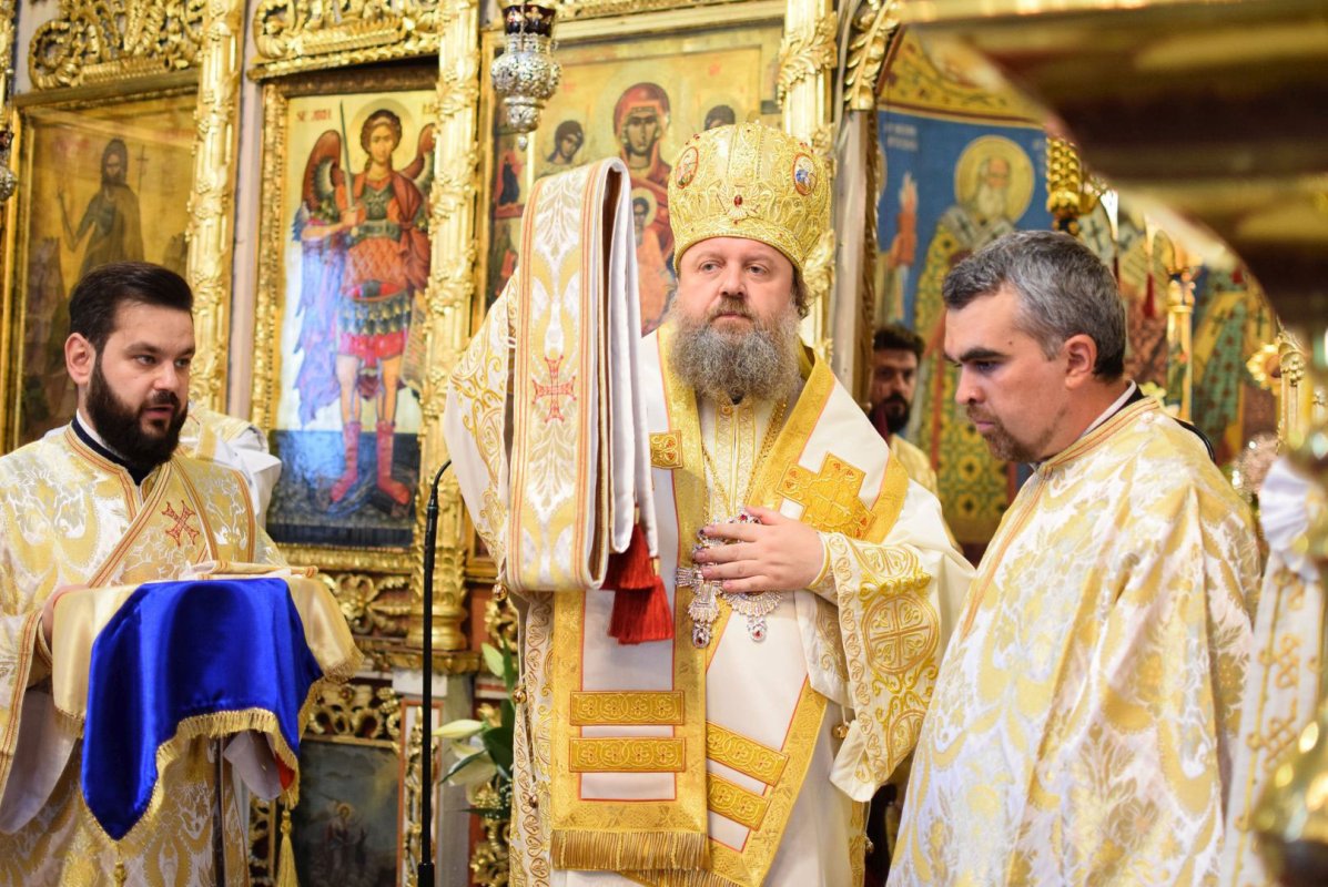 Slujiri arhiereşti în Capitală 55252