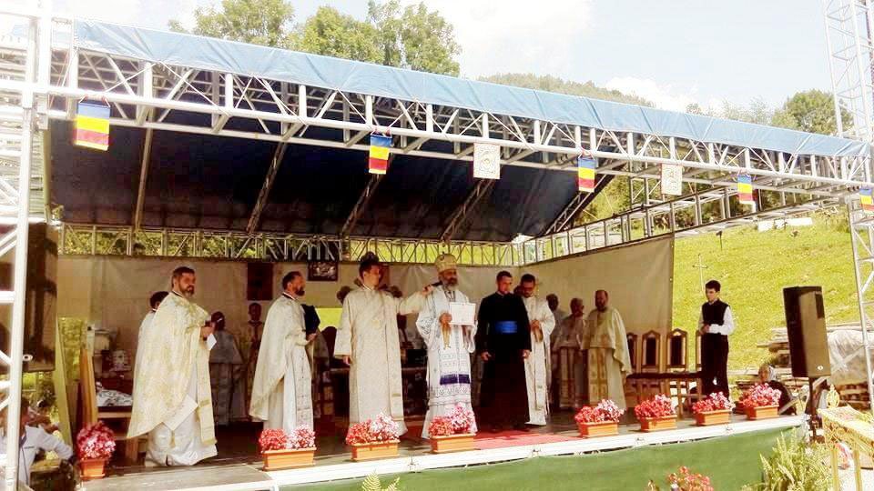 Slujiri arhiereşti în Duminica a 7-a după Rusalii, în Transilvania 55211