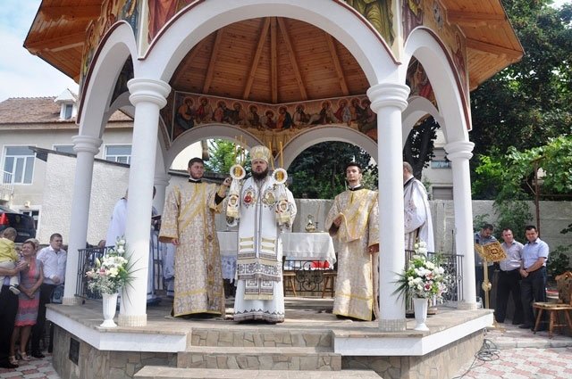 Slujiri arhiereşti în Duminica a 7-a după Rusalii, în Transilvania 55215