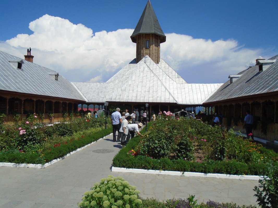 Pelerini clujeni la sfintele locaşuri din Defileul Dunării 55150