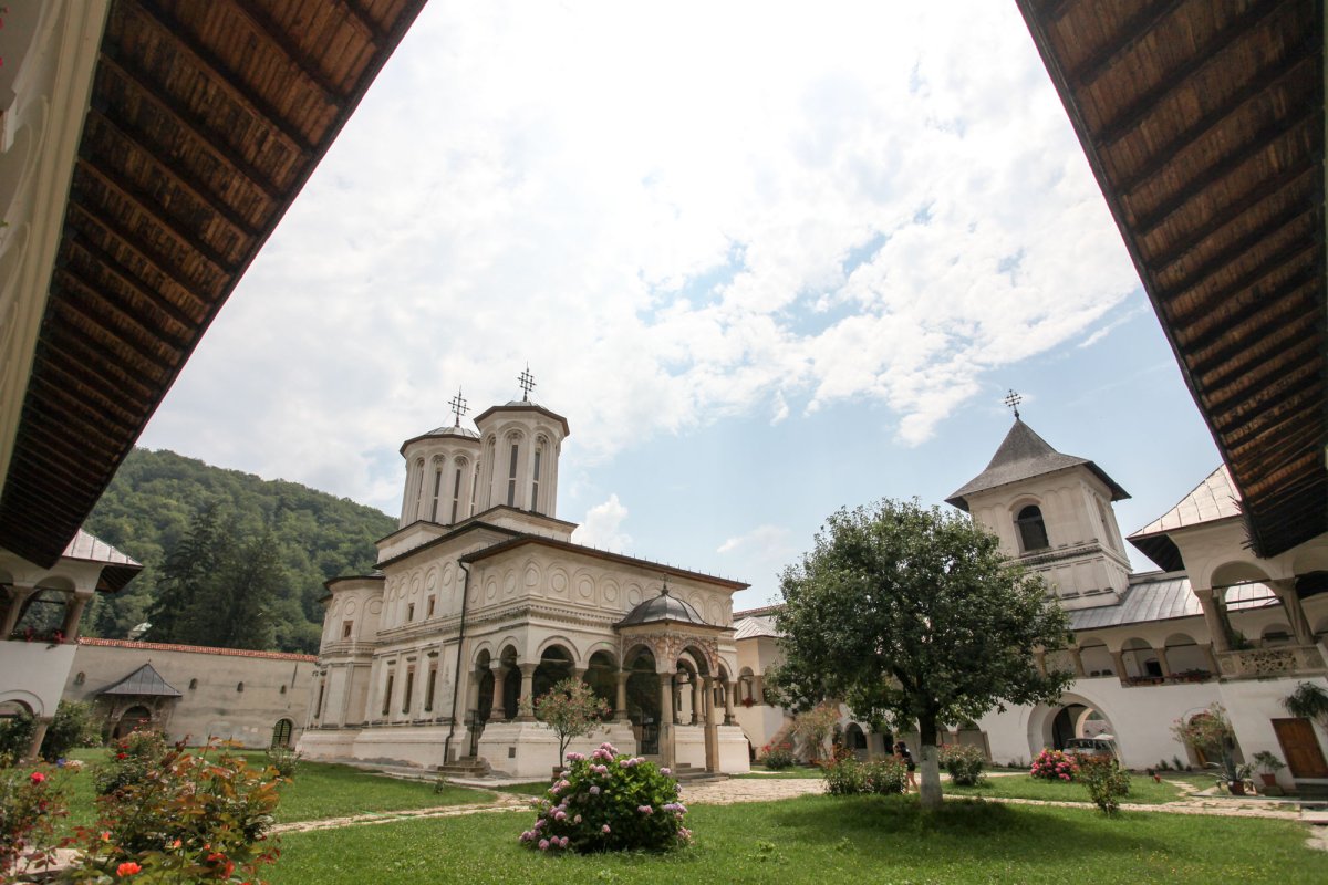 Hramul sfintei Mănăstiri Hurezi 55095