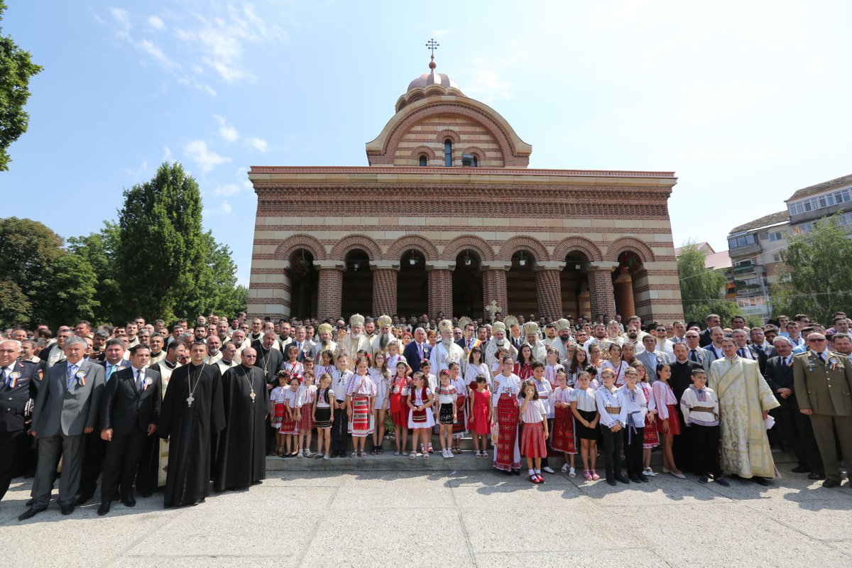 Sfântul Ierarh Nifon sărbătorit la Târgovişte 55040
