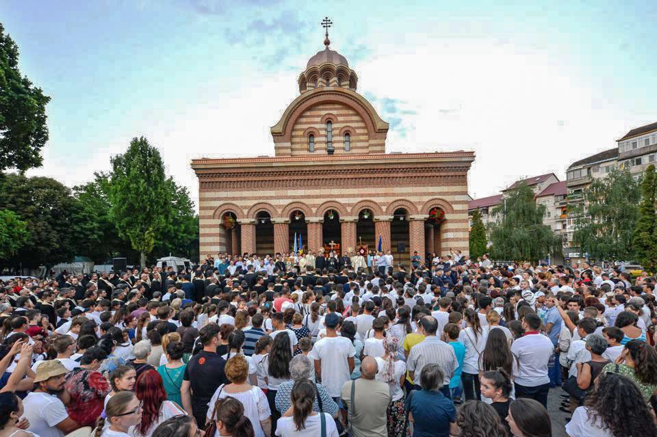 Sfântul Ierarh Nifon sărbătorit la Târgovişte 55043