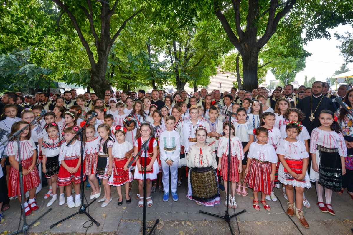 Sfântul Ierarh Nifon sărbătorit la Târgovişte 55044