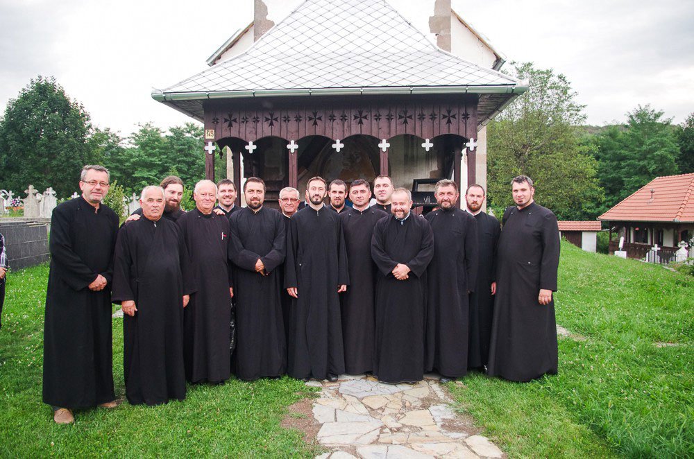 Slujbe în parohii din Protopopiatul Brad 54953