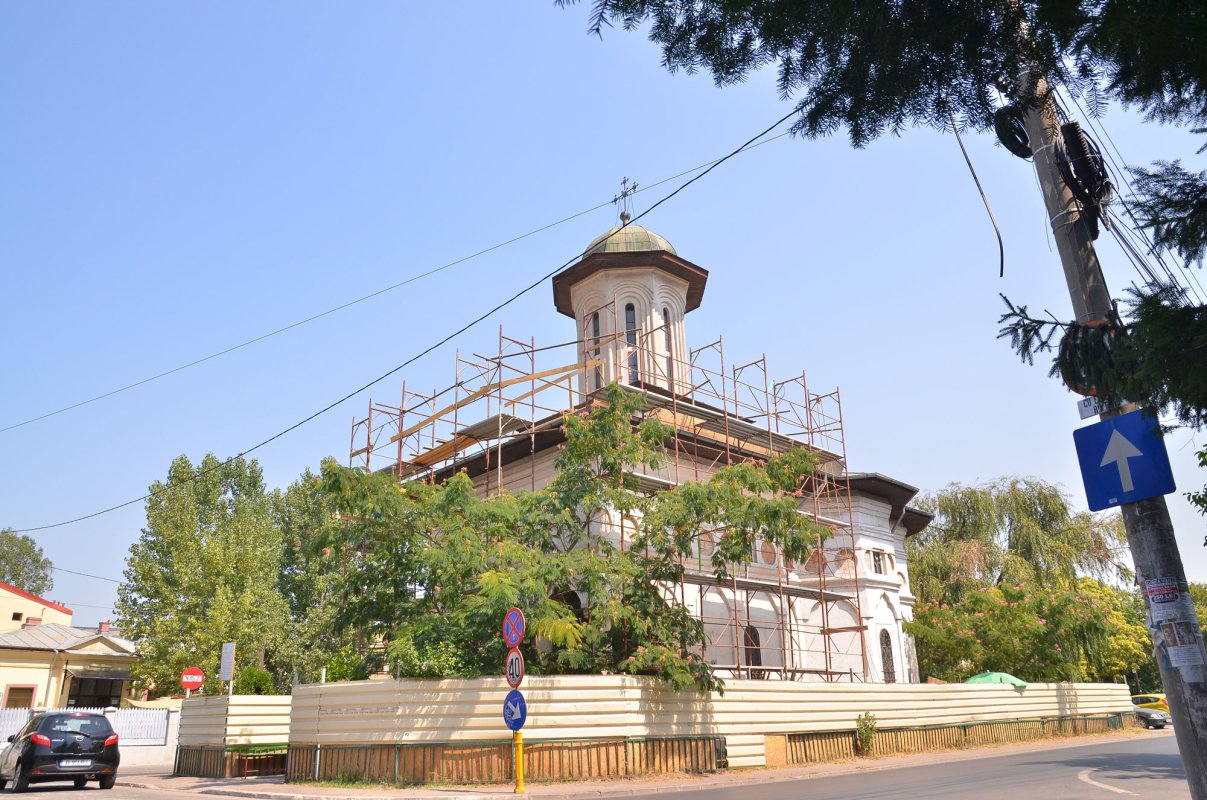 Lucrări de consolidare la Biserica „Sfântul Elefterie”-Vechi 54901