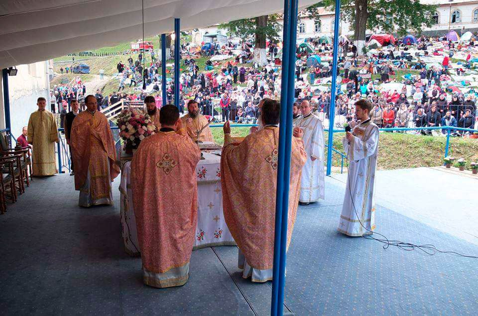 Mii de credincioși la pelerinajul „La Nicula colo-n deal” 54858