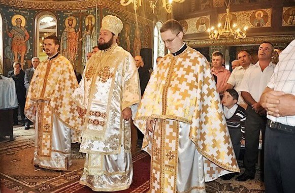 Slujiri arhierești în Duminica a VIII-a după Rusalii 54855