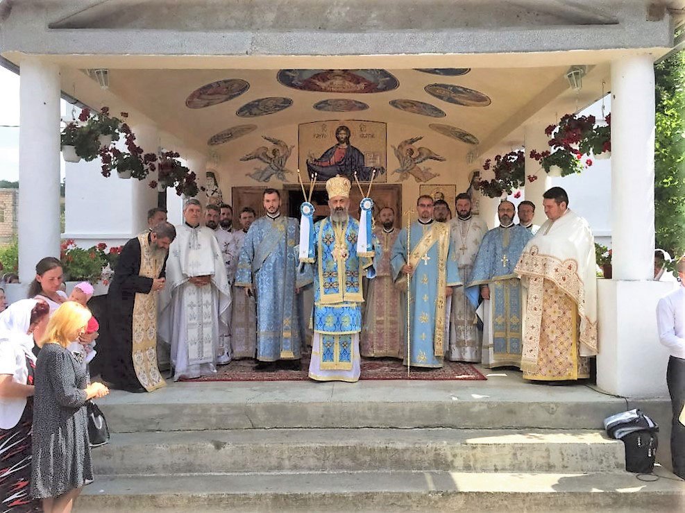 Hramul Adormirii Maicii Domnului 54782