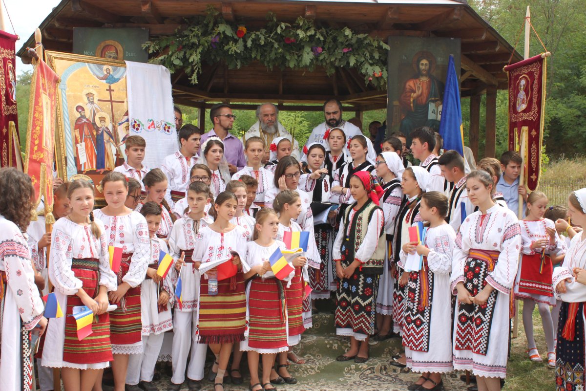 Sfinţii Martiri Brâncoveni prăznuiţi la Mănăstirea Cârlomăneşti din judeţul Galaţi 54711