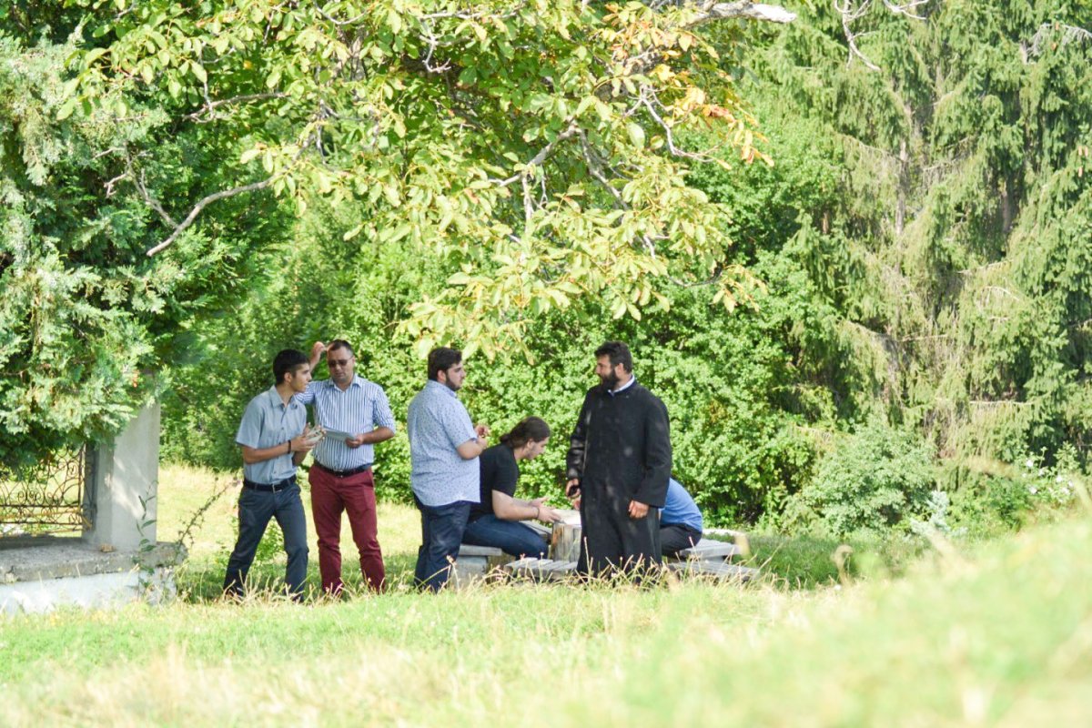 Tabăra „Tradiţie şi noutate”, la Arnota 54673