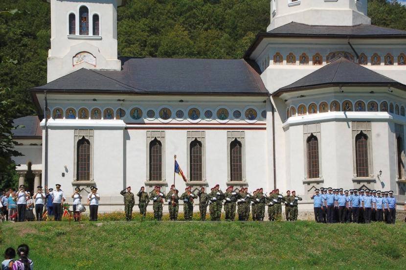 Biserica şi Armata, împreună pentru cinstirea eroilor 54580
