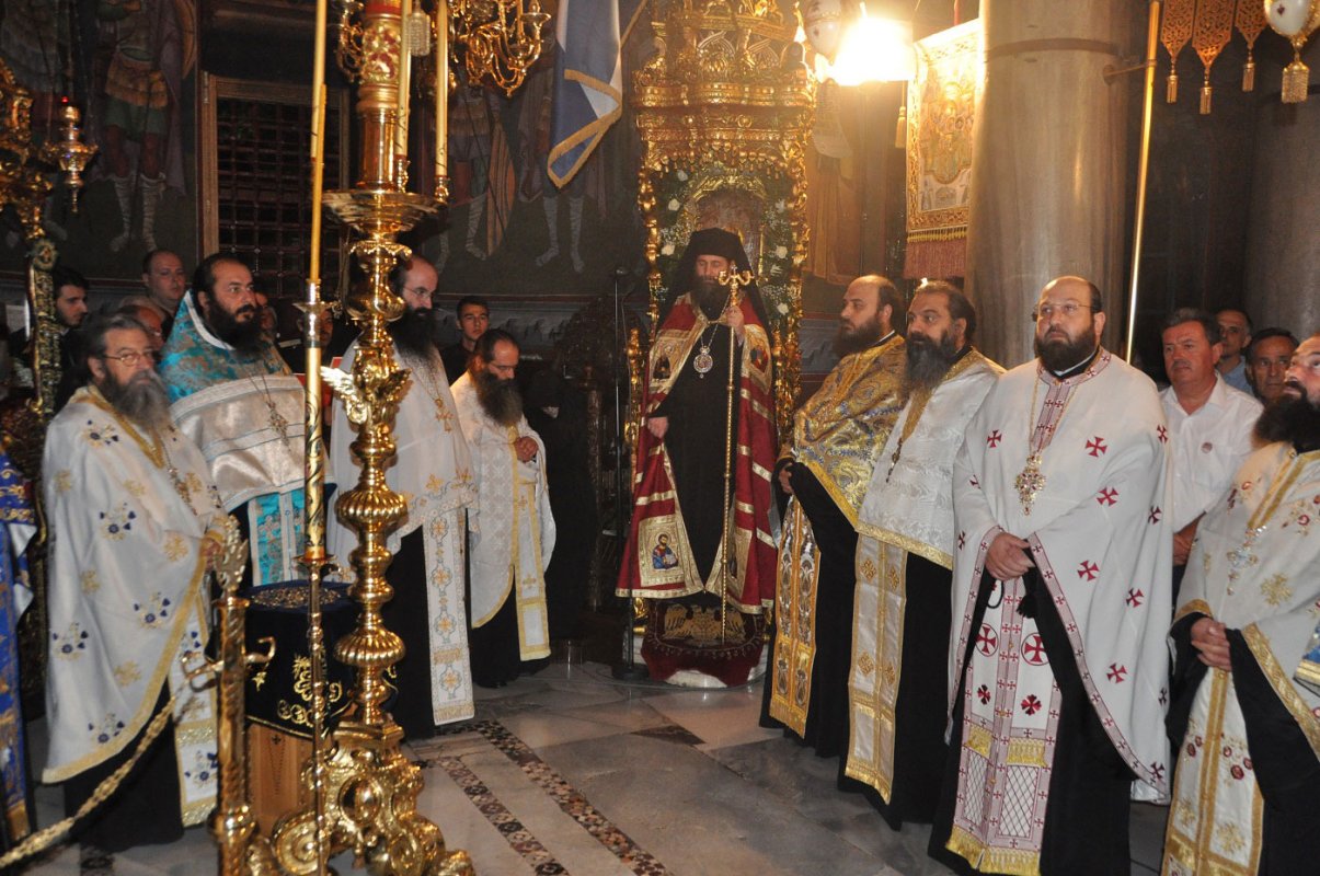 Hramul Mănăstirii Eikosifinissa din Grecia 54631