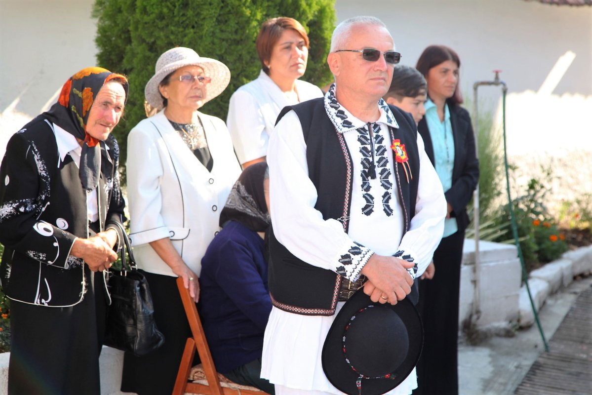 Slujiri arhierești în Duminica a noua după Rusalii 54429