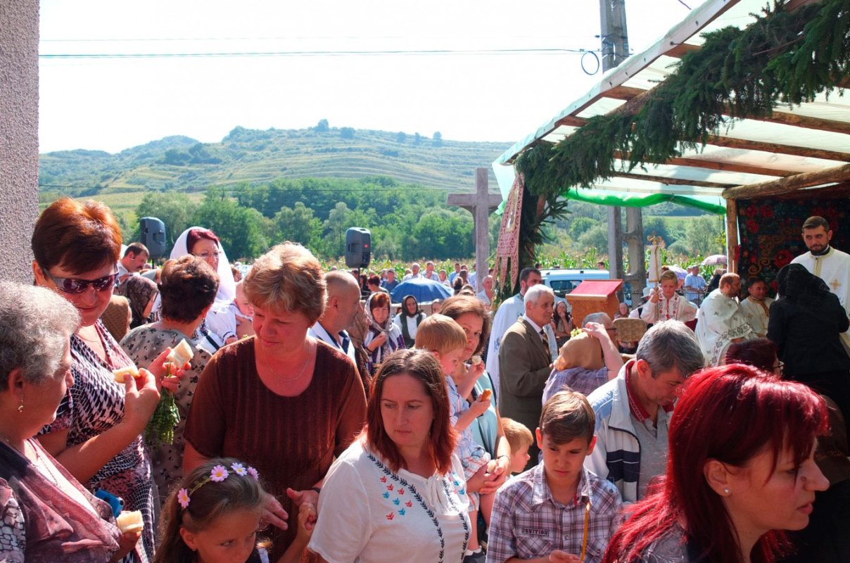 Slujiri arhierești în Duminica a noua după Rusalii 54431