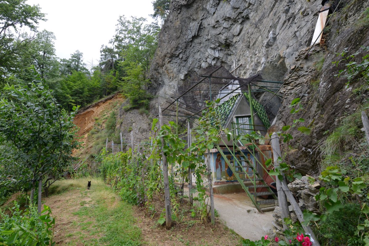 Sfinții care și-au petrecut viețile ca un continuu azi 54408