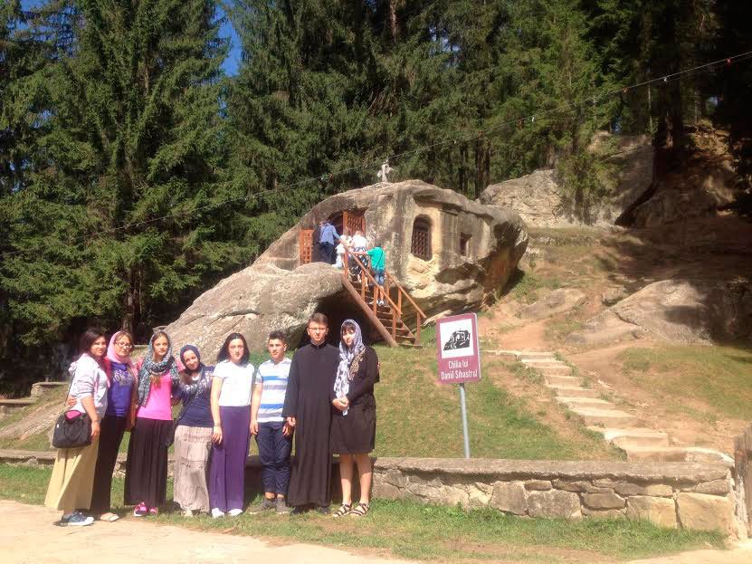 Tinerii din Firiteaz, pelerini în Moldova și Bucovina 54334