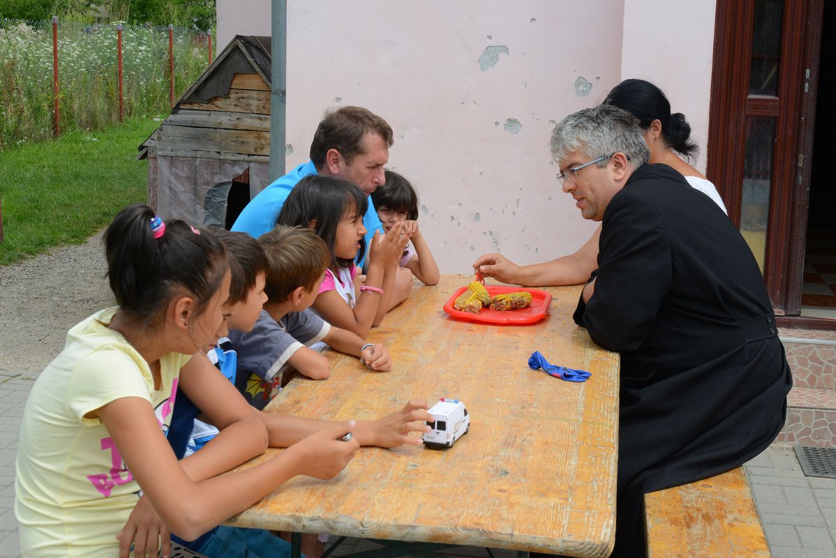 Experiența Parohiei Trăistari din Ocnele Mari 54272