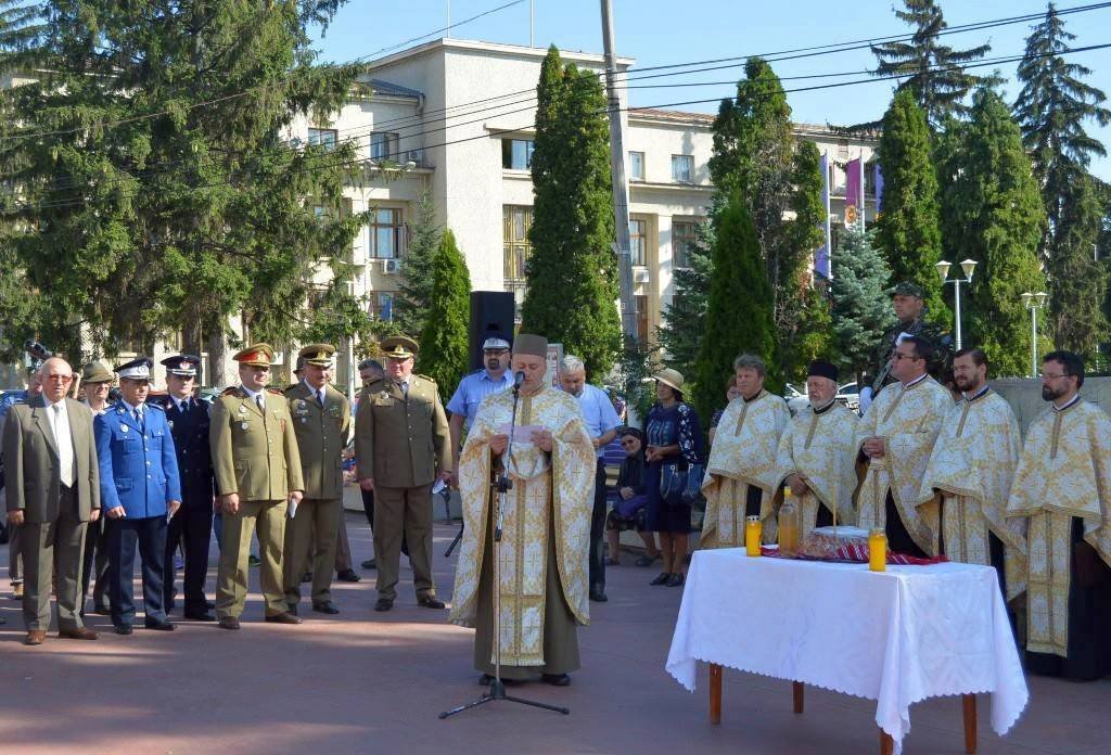 Comemorarea eroilor căzuţi în luptă în Primul Război Mondial 54204