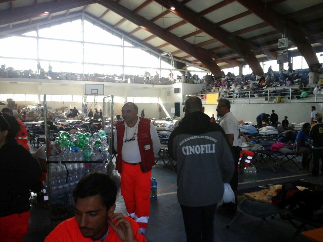 Preoții români ajută victimele seismului 54235