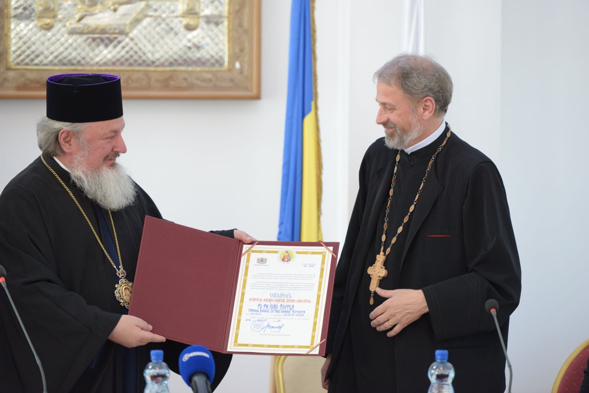 Din dragoste pentru vers 54117