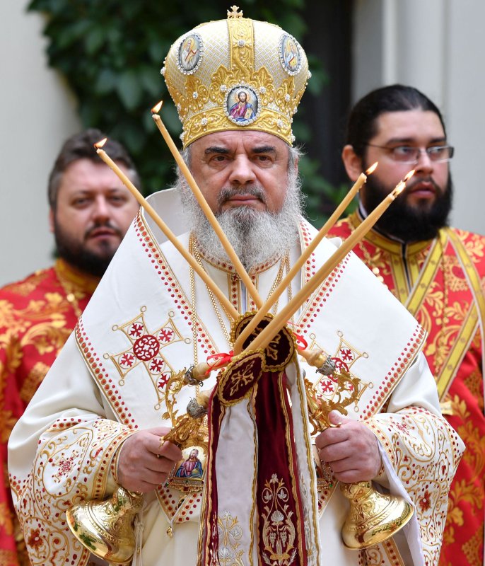 Hramul Altarului de vară de la Reședința Patriarhală 54040