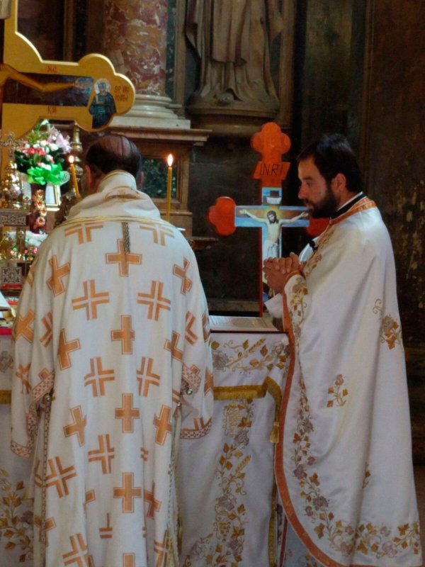 Mângâiere pentru victimele din Italia 54064