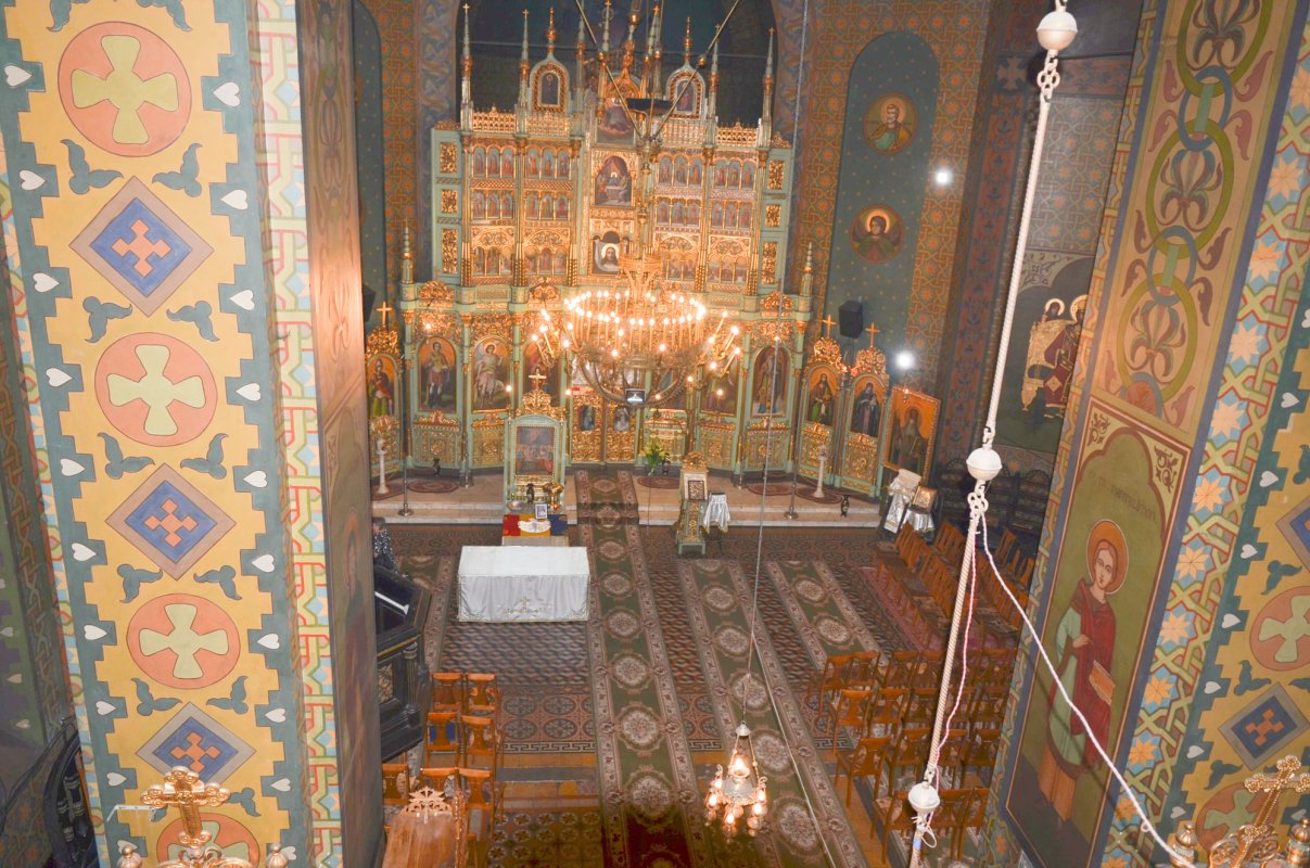 Orașul și Catedrala Sfântului Alexandru 54050