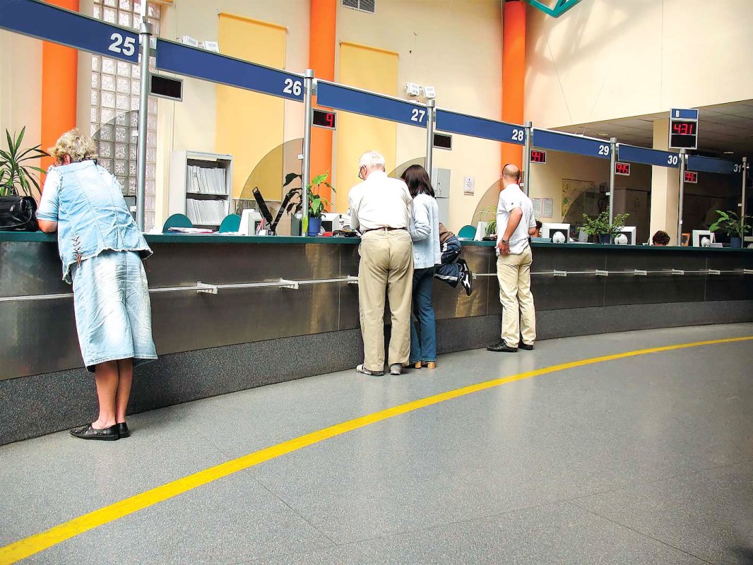 Taxe plătite cu cardul în București și Ilfov 54080