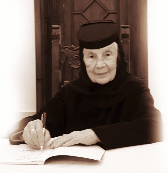 Monahia Artemia Profir a fost condusă pe ultimul drum 53988