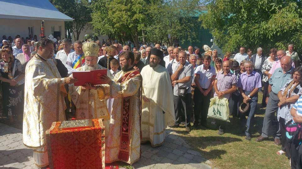 Resfinţire de biserică în Parohia Cuci, Protopopiatul Roman 53947