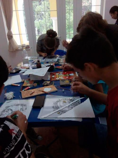 Tabere de creaţie la Tismana şi Băbeni 53963