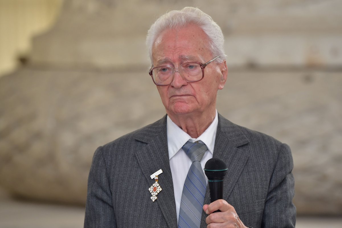 „Salvatorul bisericilor condamnate” 53916