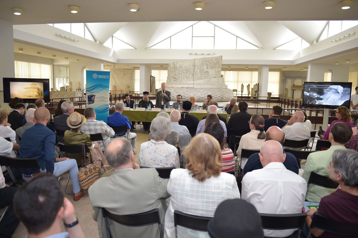 „Salvatorul bisericilor condamnate” 53917