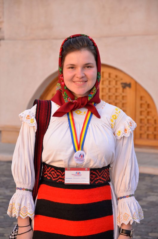 „Noi, tinerii, avem datoria să ne mărturisim credinţa” 53846