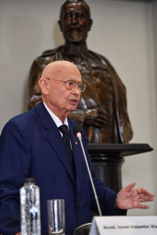 Adunarea Generală a Academiei Române 53765