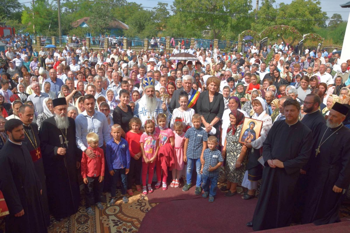 IPS Mitropolit Teofan: „Cel care iartă este un om puternic“ 53625